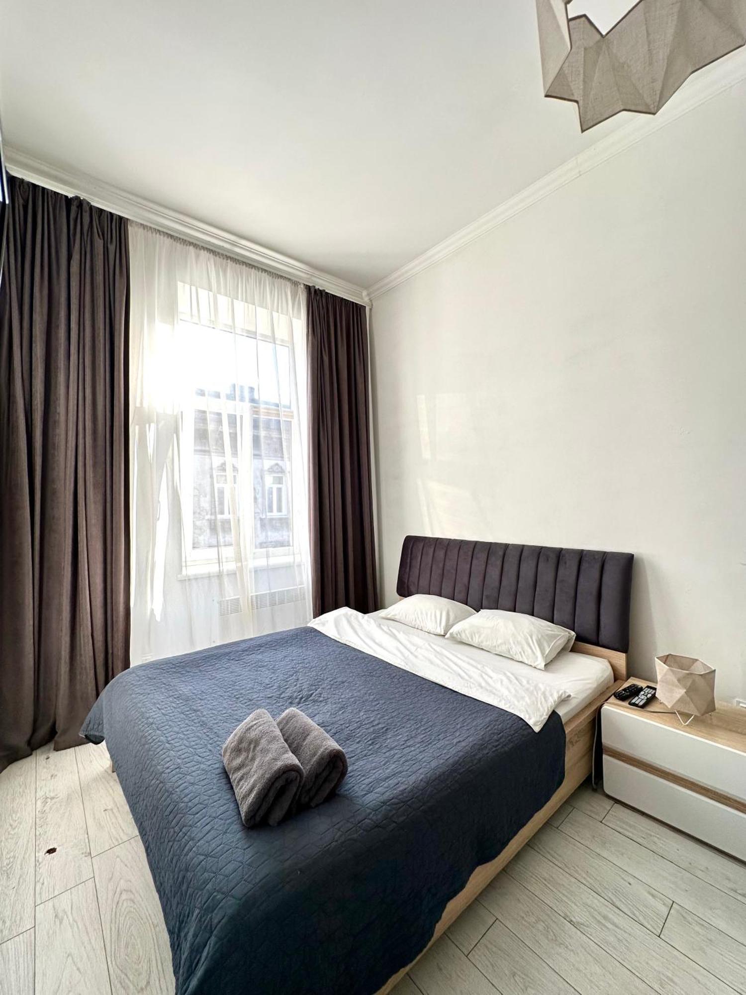 לבוב Romantic Apartments-Near Opera House 5/8 מראה חיצוני תמונה